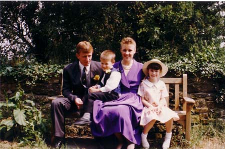 1990-1