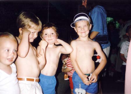 069-machoboys