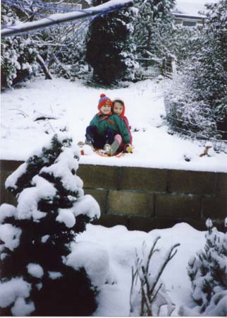 079-sledging